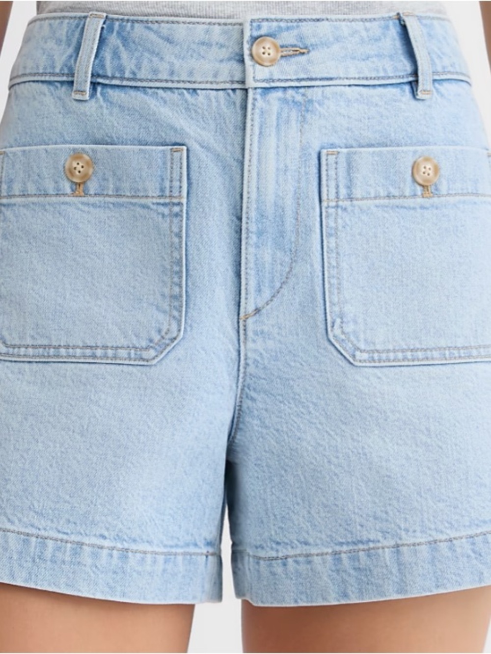 LOFT Palmer Denim Shorts Size 12 NWOT Light Wash, Patch Pocket